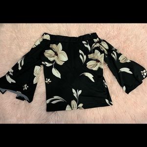 SUZY SHIER FLORAL BLOUSE